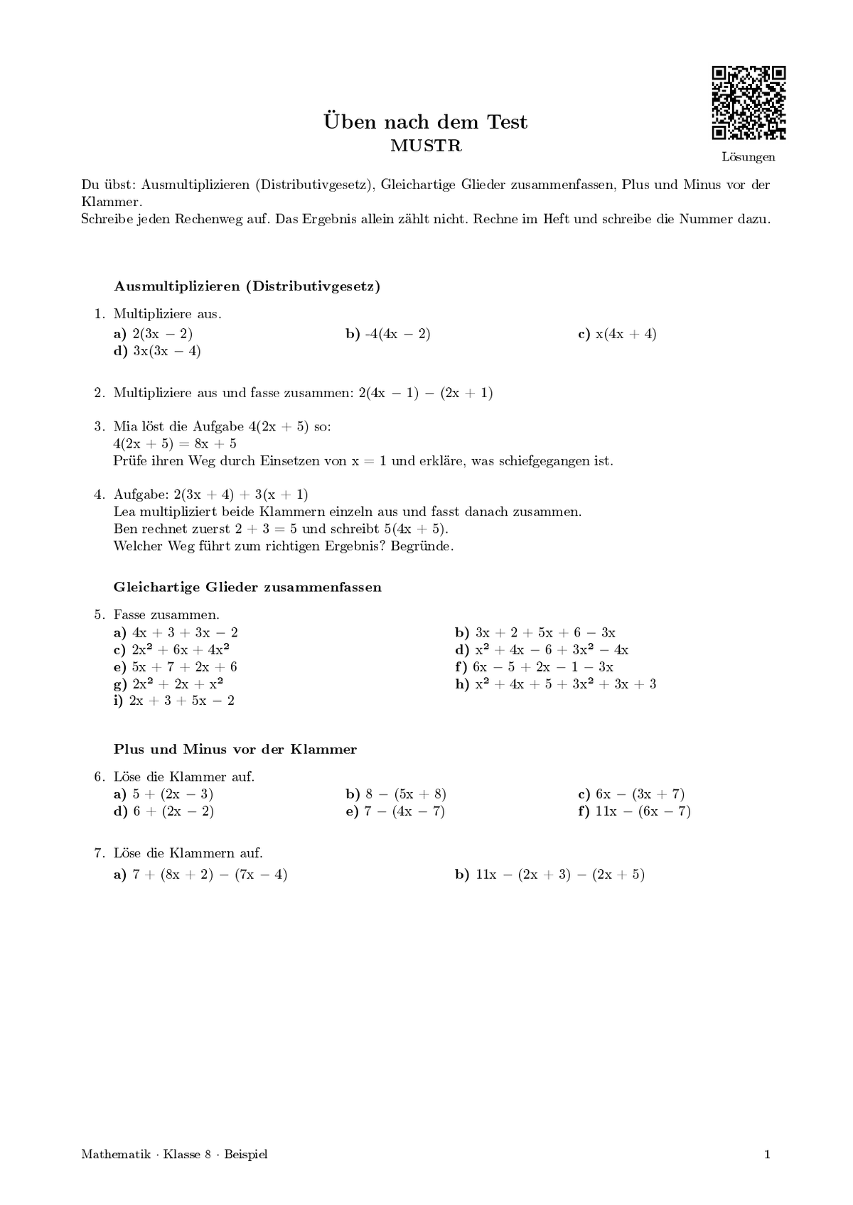 Übungsblatt mit dem Kürzel MUSTR: drei Abschnitte mit Aufgaben zum Ausmultiplizieren, Zusammenfassen und zu Klammern, oben rechts ein QR-Code